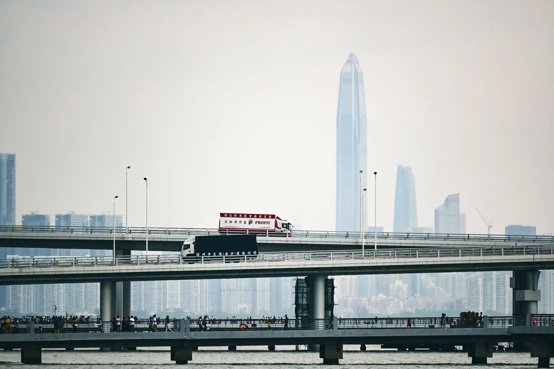 2025年湖北洒水车市场新规解读及环卫车辆选购要点正文配图 1