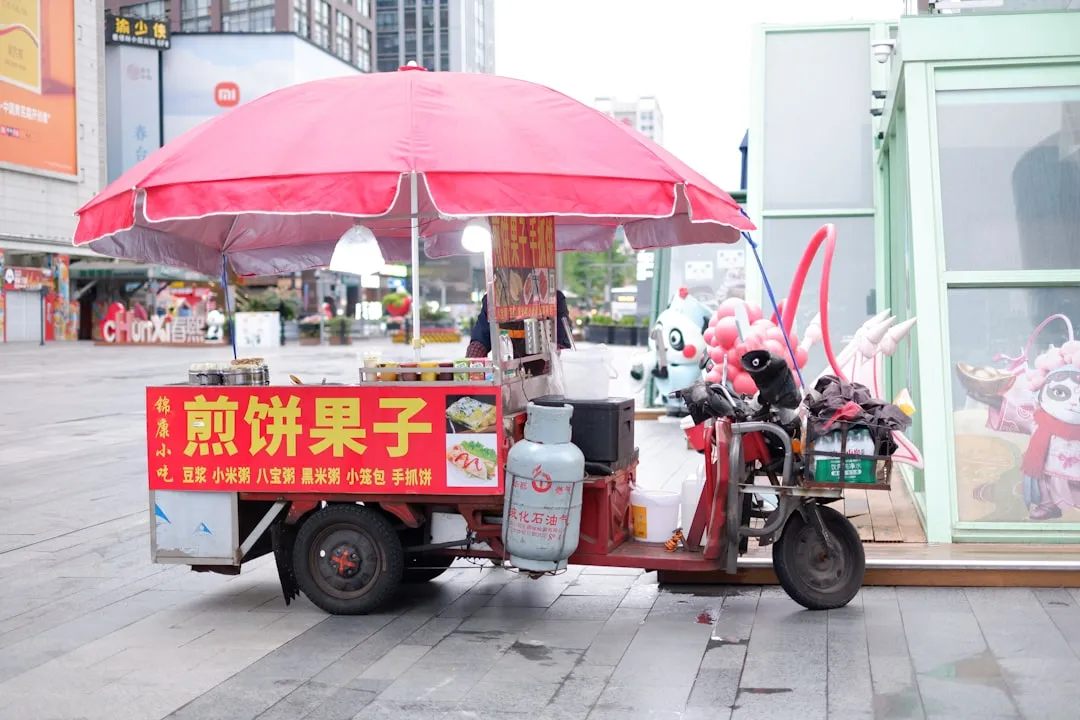 市政环卫洒水车选型指南:从吨位匹配到喷洒系统的技术要点解析正文配图 1